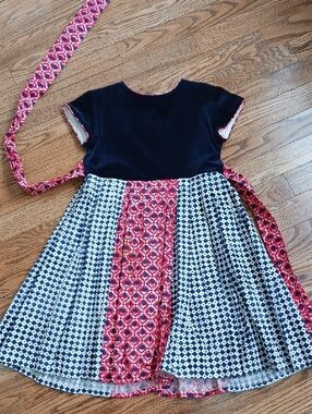 Oscar de la enta girls' Navy Velvet & Red Patterned Panel Dress Size 5Y